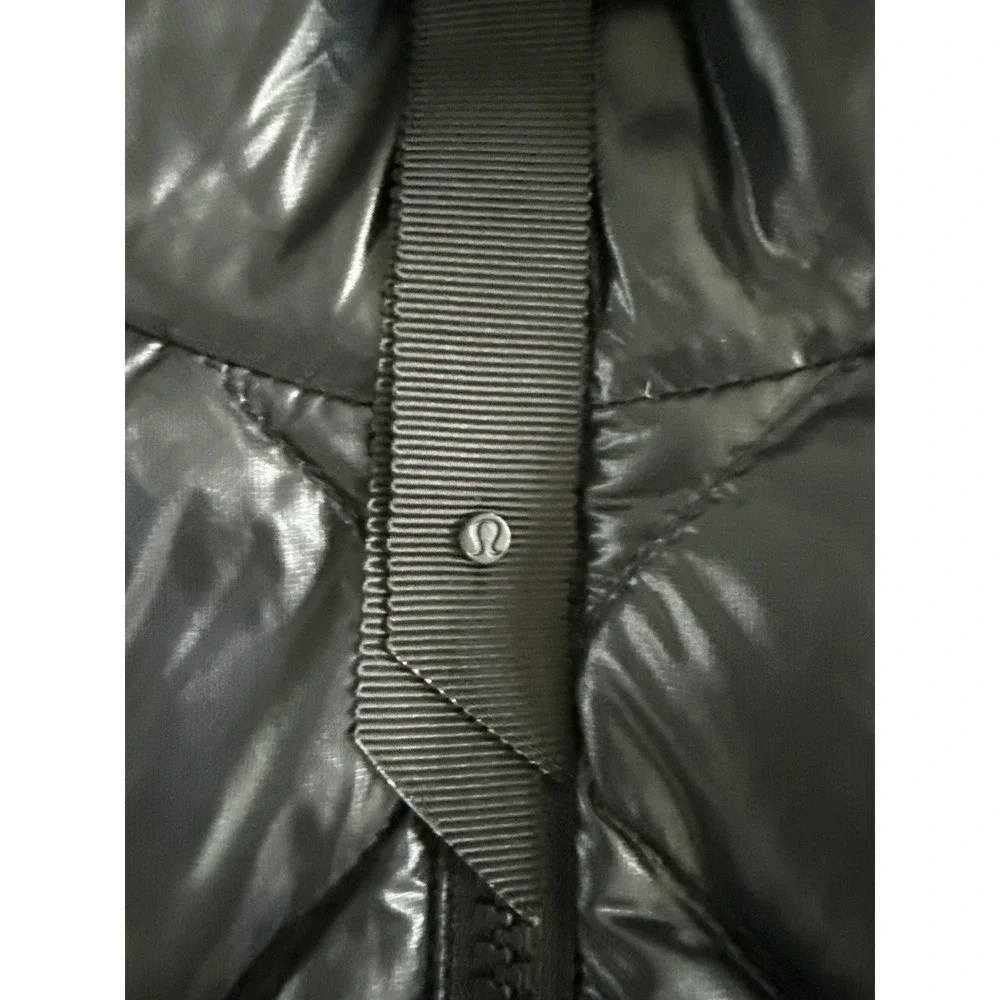 Lululemon The Fluffiest Vest Black Ziggy Snake Pink Black 650 Goose Down Sz 8 - Picture 7 of 14